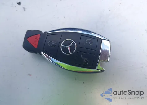 2015 Mercedes-Benz S 550 из США, поврежденный, VIN WDDUG8CB3FA137161